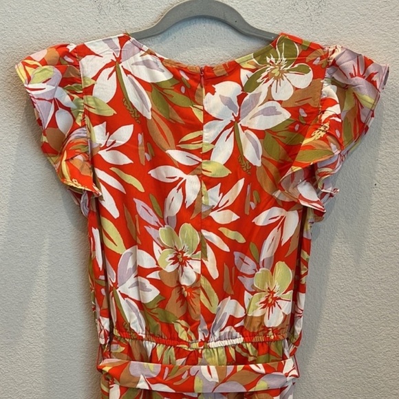NWT Adyson Parker Cap Sleeve Floral Jumpsuit Size Medium - Picture 5 of 9